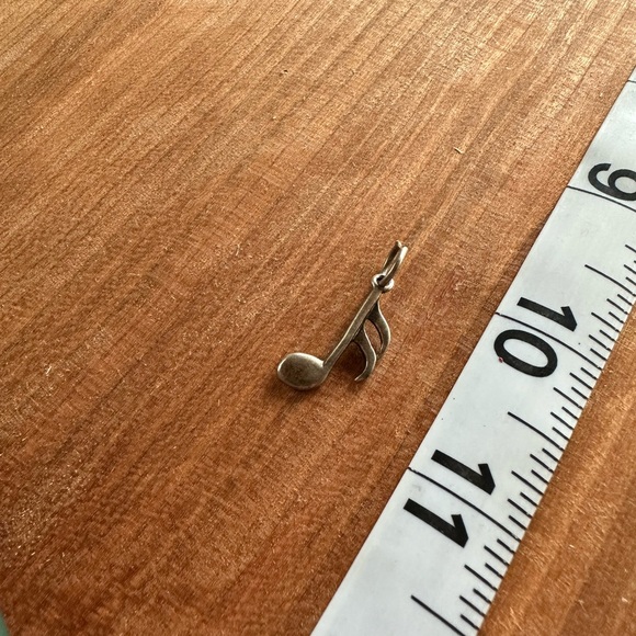 Sterling Silver Music Note Charm - Picture 3 of 5